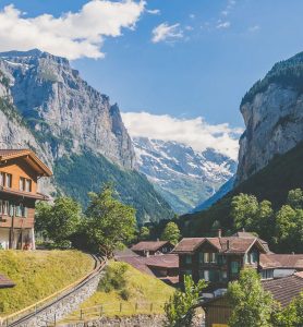 Buscar un coche de alquiler en Suiza