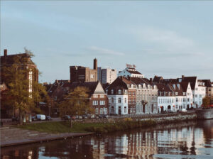 Alquiler de coches baratos en Maastricht